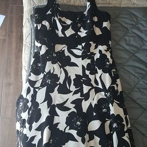 🌞WHBM Summer Dress w/Pockets